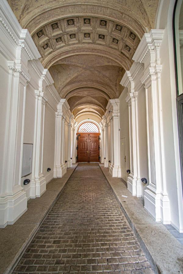Main Train Station Apartment Close To The The Main Square! Prag Dış mekan fotoğraf