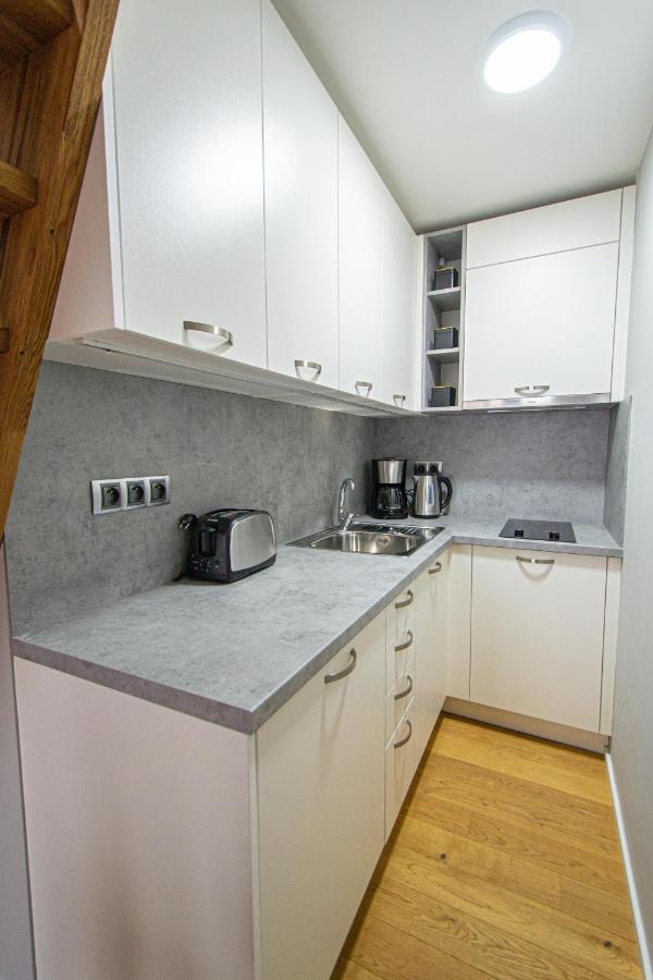 Main Train Station Apartment Close To The The Main Square! Prag Dış mekan fotoğraf